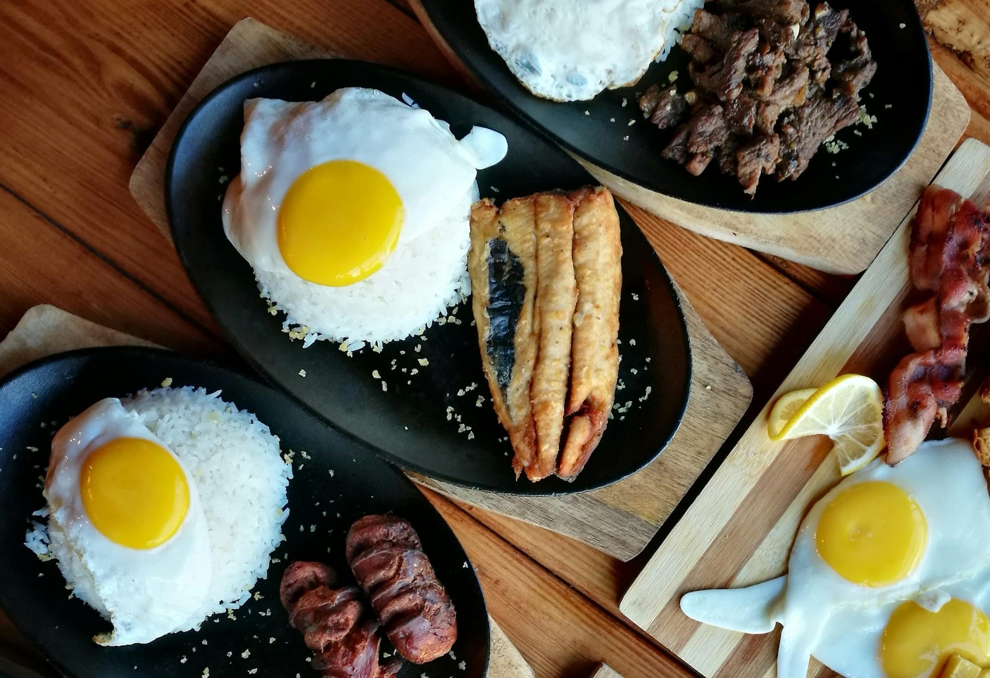 23 Potential Health Benefits of B12 + Symptoms of a Deficiency 